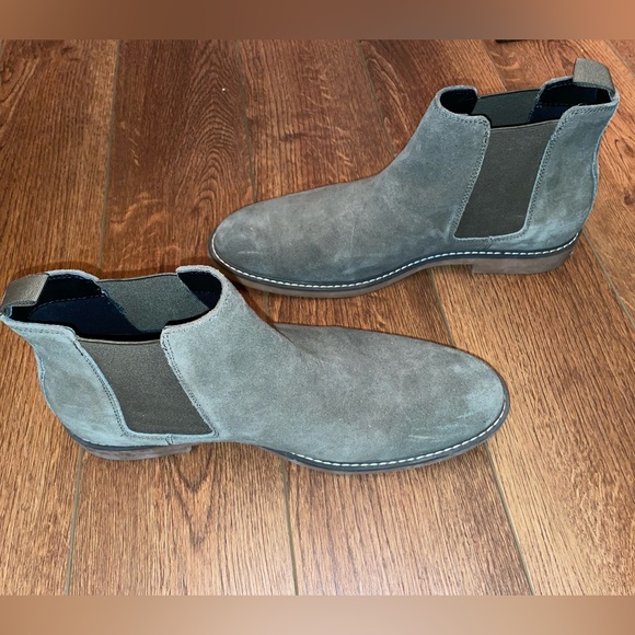 Chelsea Boot - Picture 3 of 4